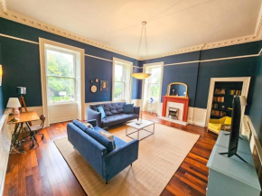 Spacious 2 Bedroom Apartment in the heart of New Town